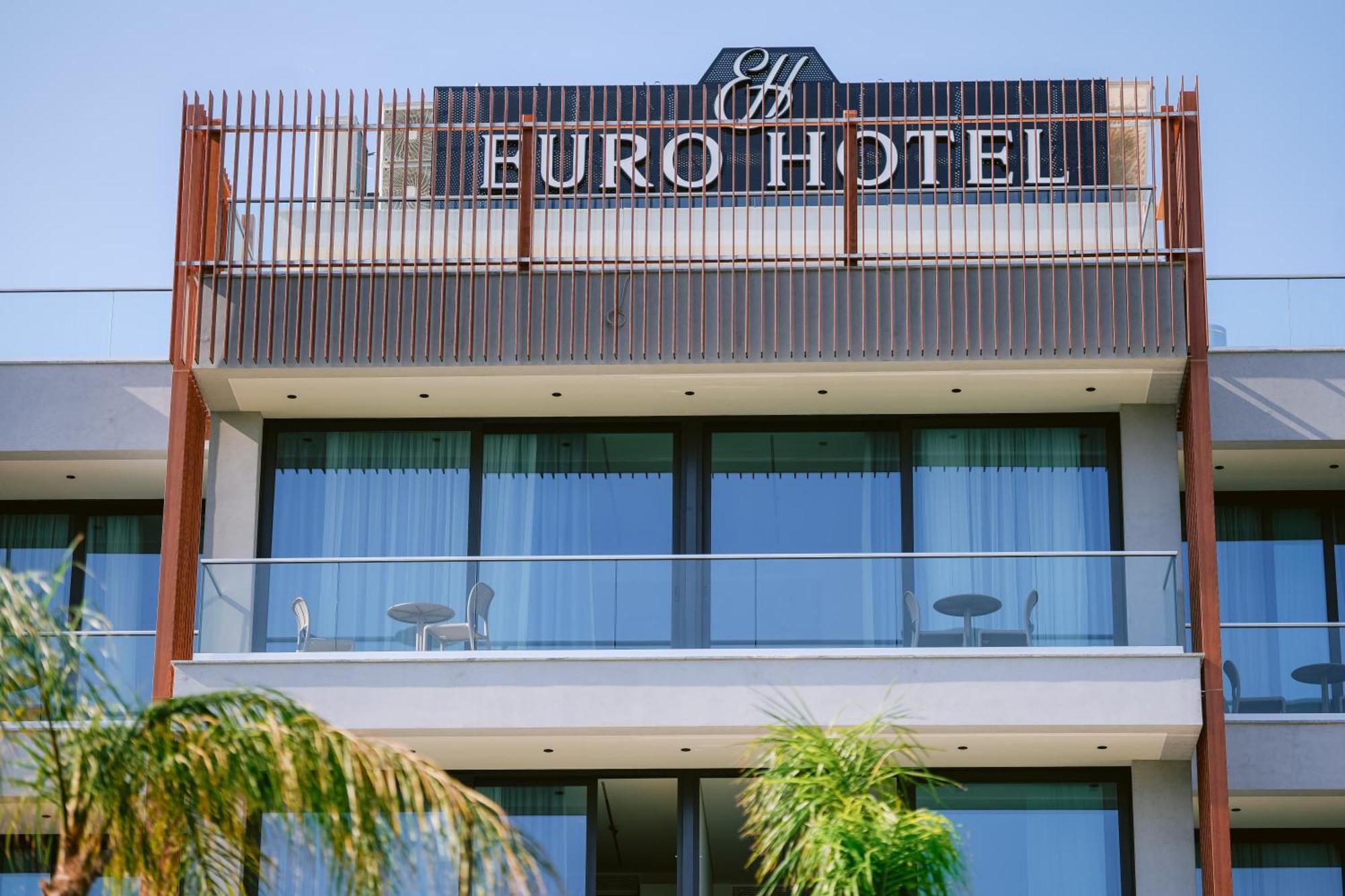 Euro Hotel Ксаміл Екстер'єр фото