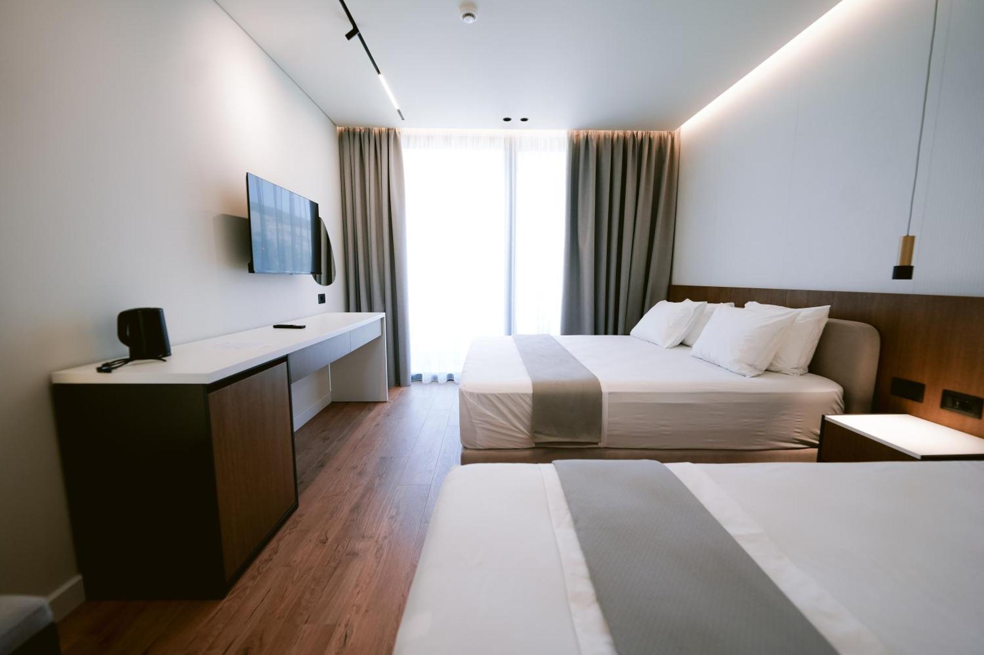 Euro Hotel Ксаміл Екстер'єр фото
