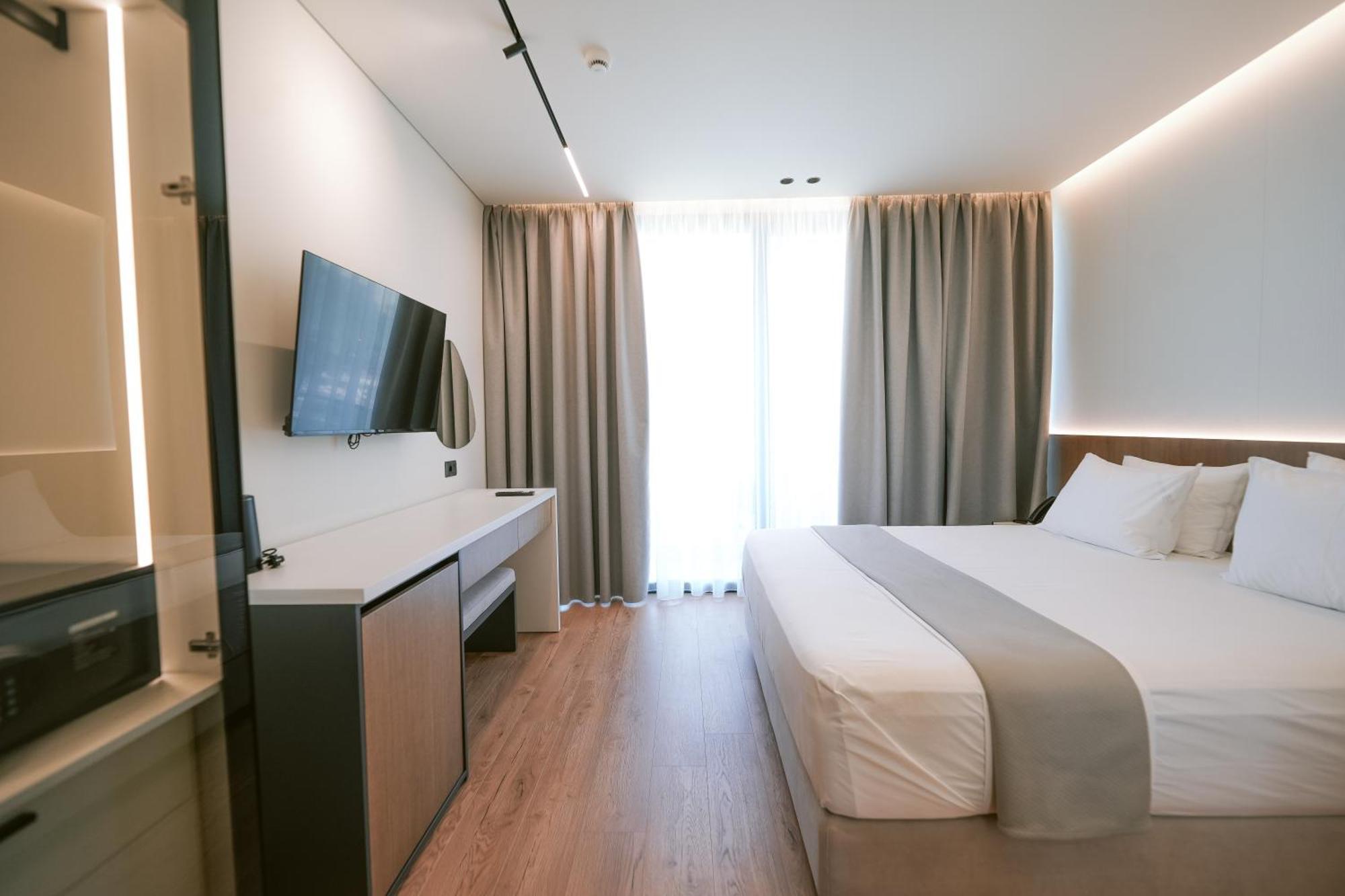 Euro Hotel Ксаміл Екстер'єр фото