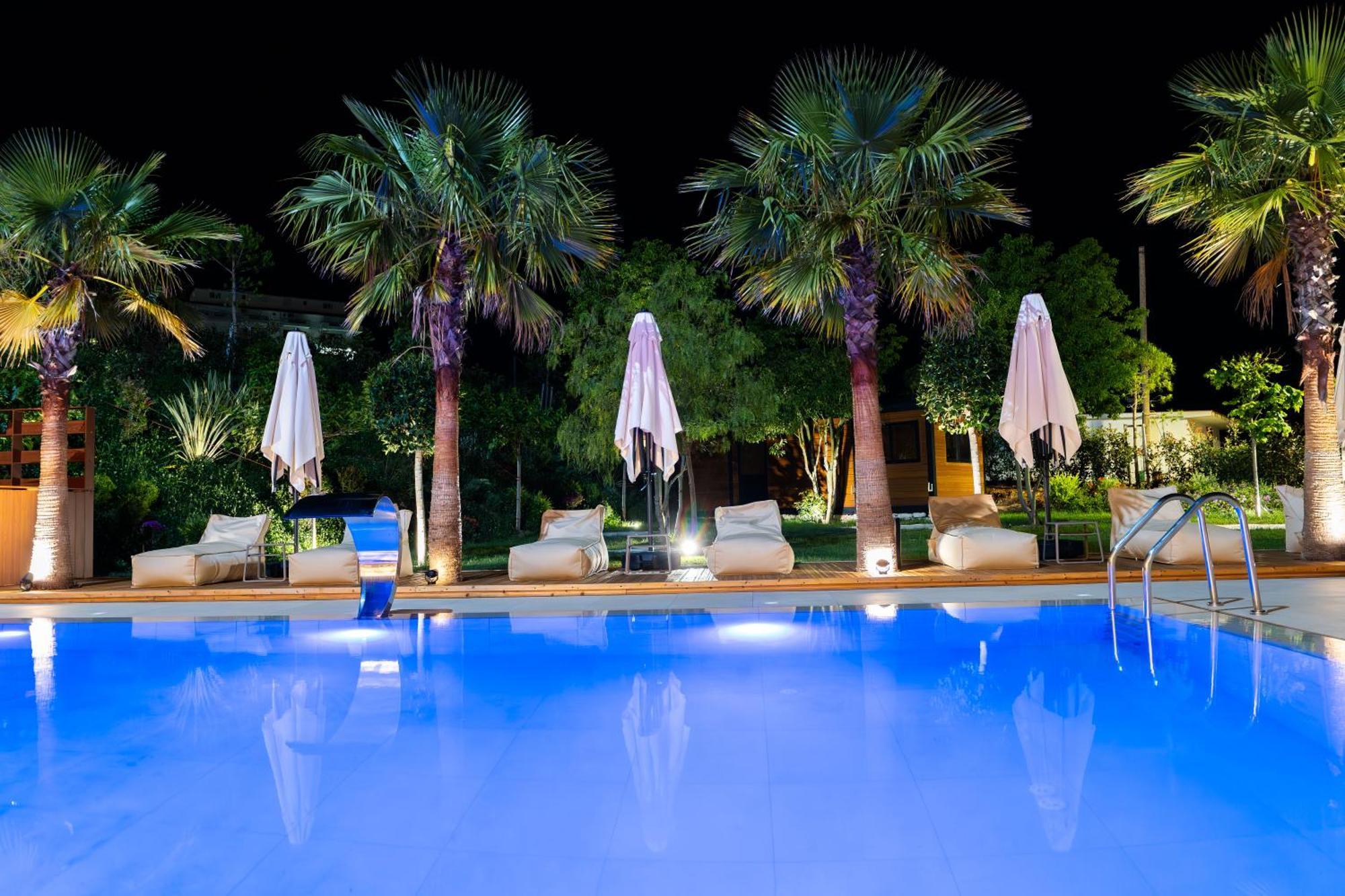 Euro Hotel Ксаміл Екстер'єр фото