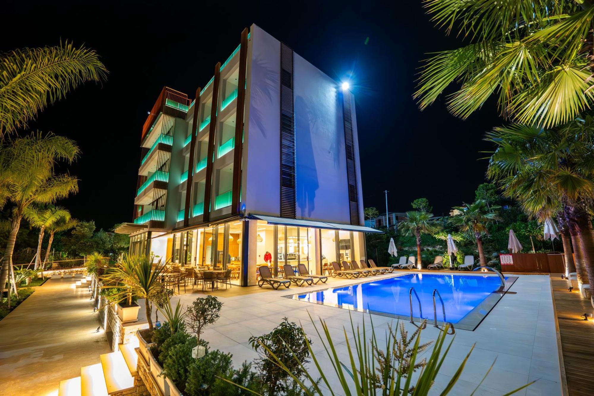 Euro Hotel Ксаміл Екстер'єр фото