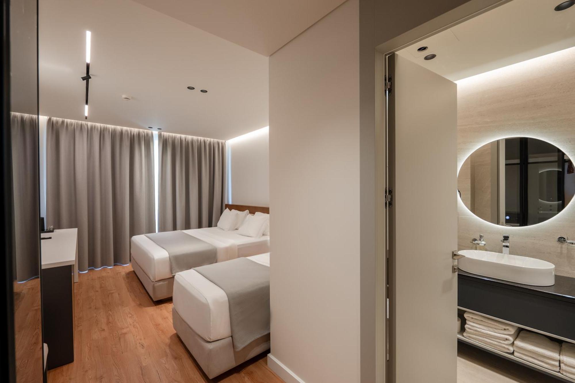 Euro Hotel Ксаміл Екстер'єр фото