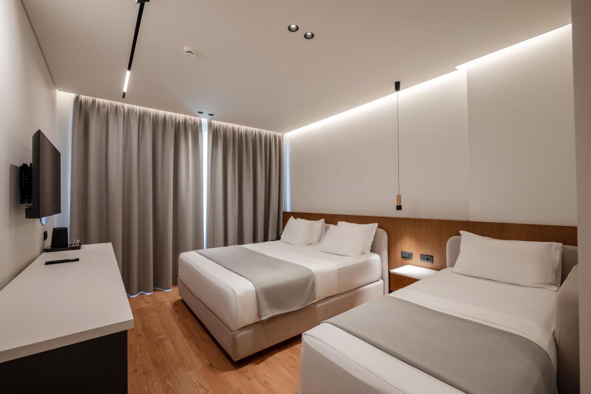 Euro Hotel Ксаміл Екстер'єр фото