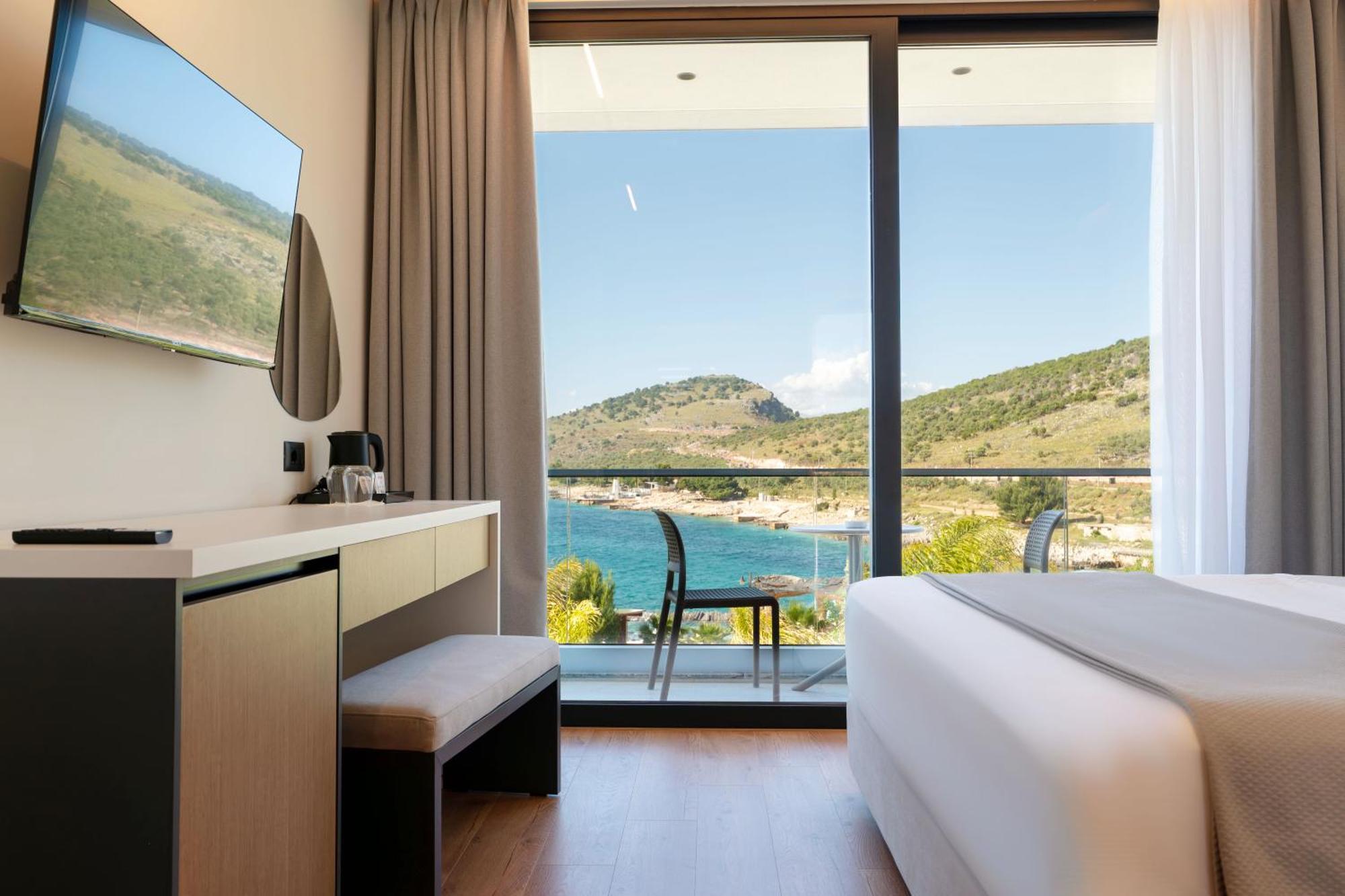 Euro Hotel Ксаміл Екстер'єр фото