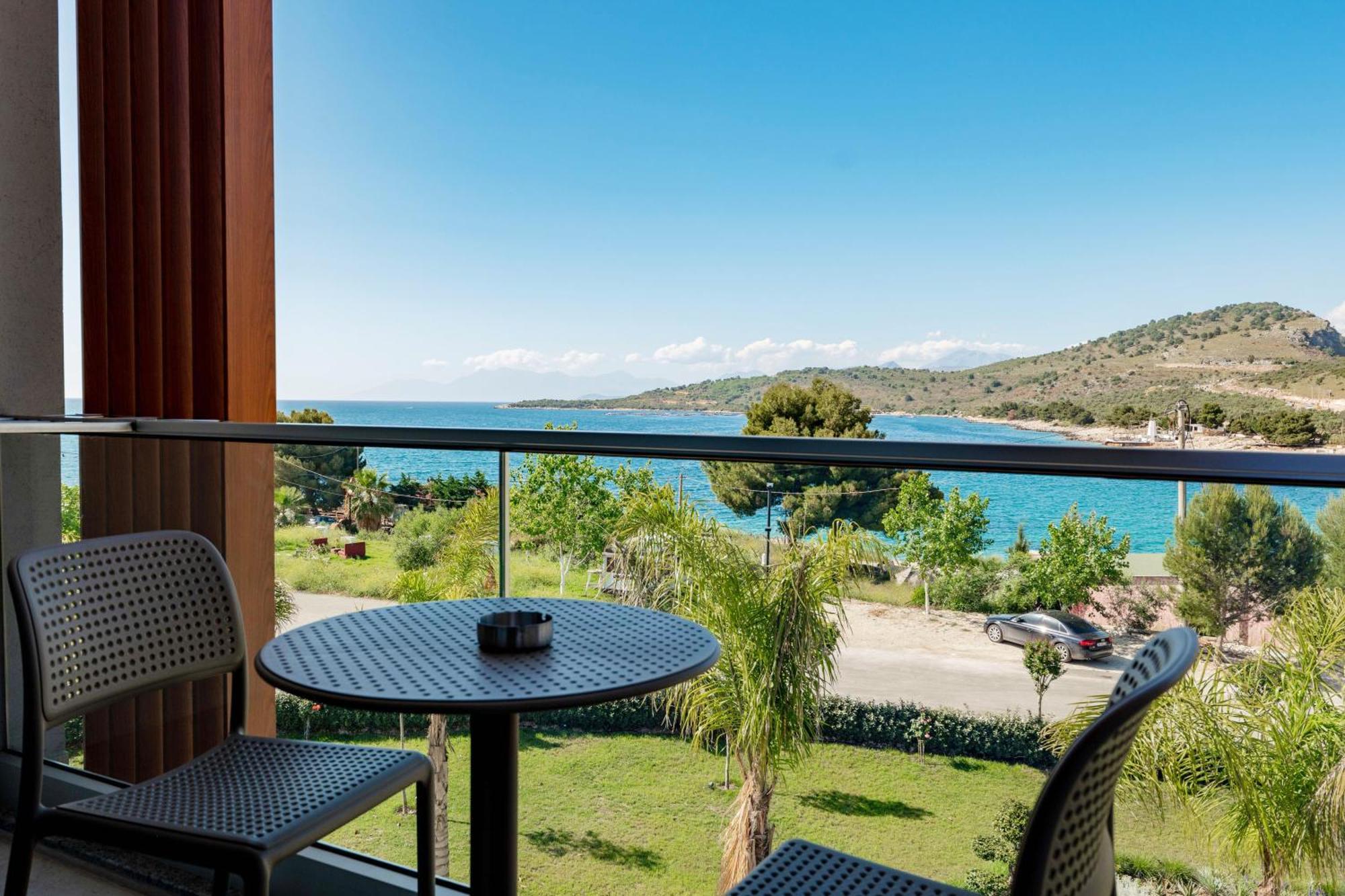 Euro Hotel Ксаміл Екстер'єр фото