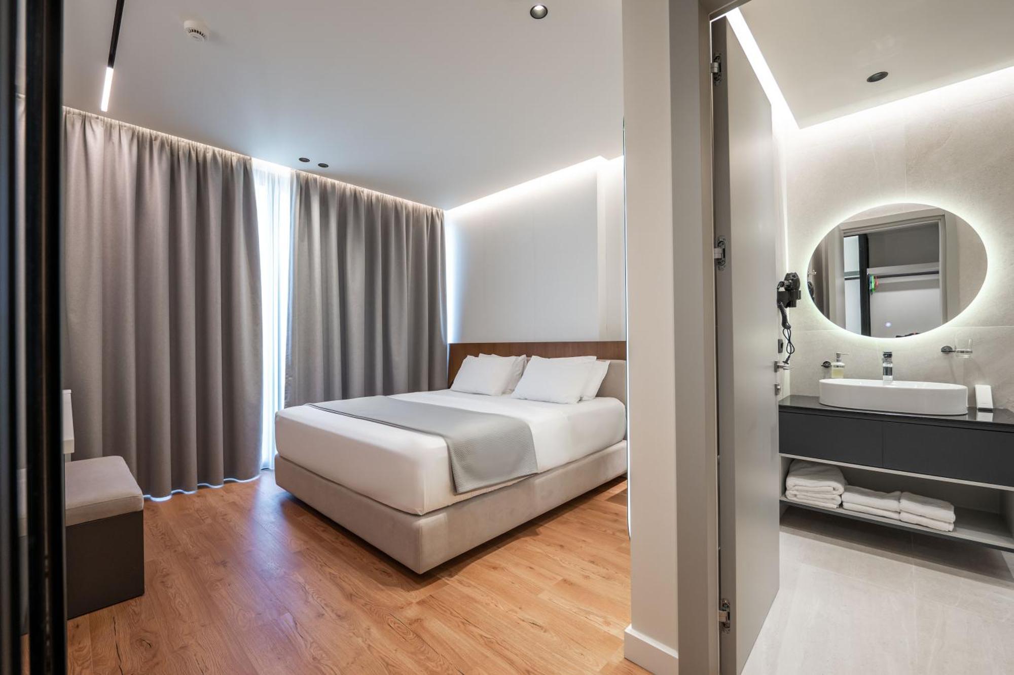 Euro Hotel Ксаміл Екстер'єр фото
